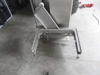 Lifter for cutter trolleys MAN