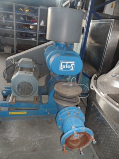 Stationary air compressor LUTOS